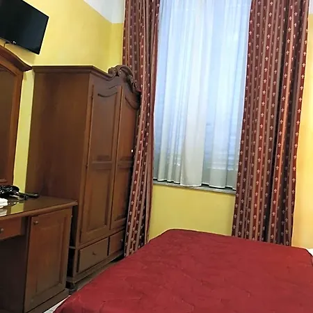 3 Lati Di Pitagora Oda ve Kahvaltı 2*