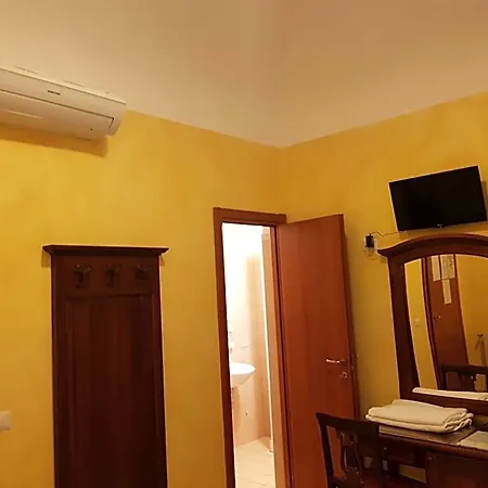 Oda ve Kahvaltı 3 Lati Di Pitagora Roma