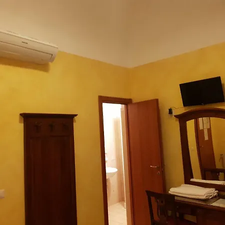 Panzió 3 Lati Di Pitagora 2*