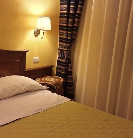 3 Lati Di Pitagora 2* Rome