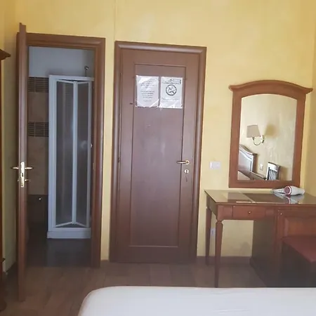 3 Lati Di Pitagora Rome